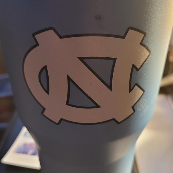 University of North Carolina Tumbler. - Picture 2 of 4